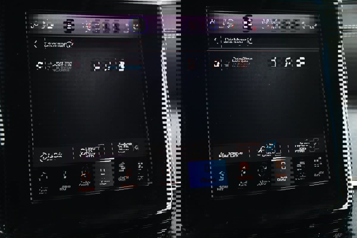 Used 2022 Jeep Grand Cherokee Limited image 39