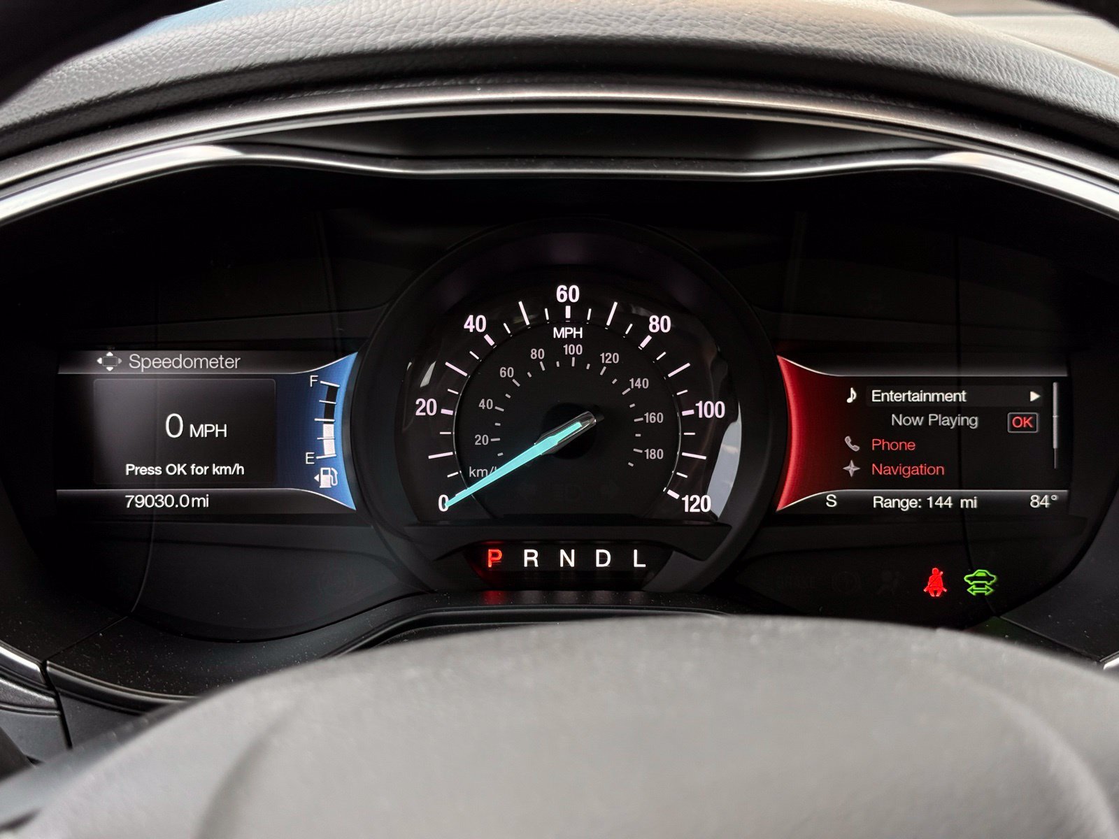 Used 2020 Ford Fusion SE FWD image 25