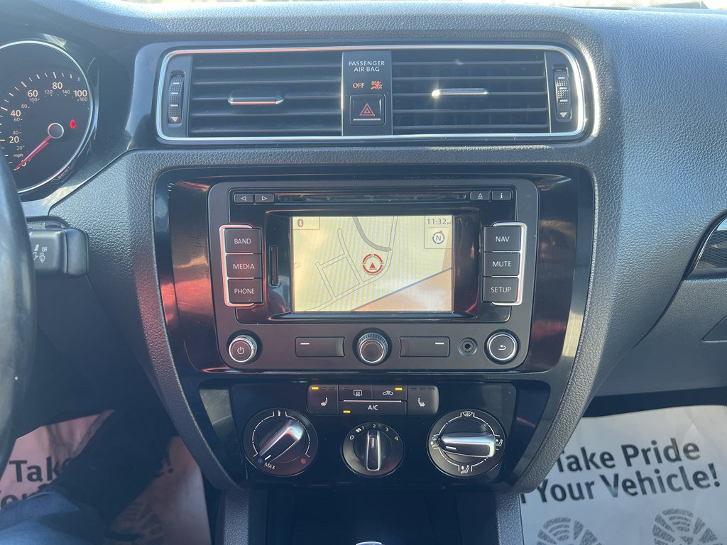 Used 2015 Volkswagen Jetta Sport image 17