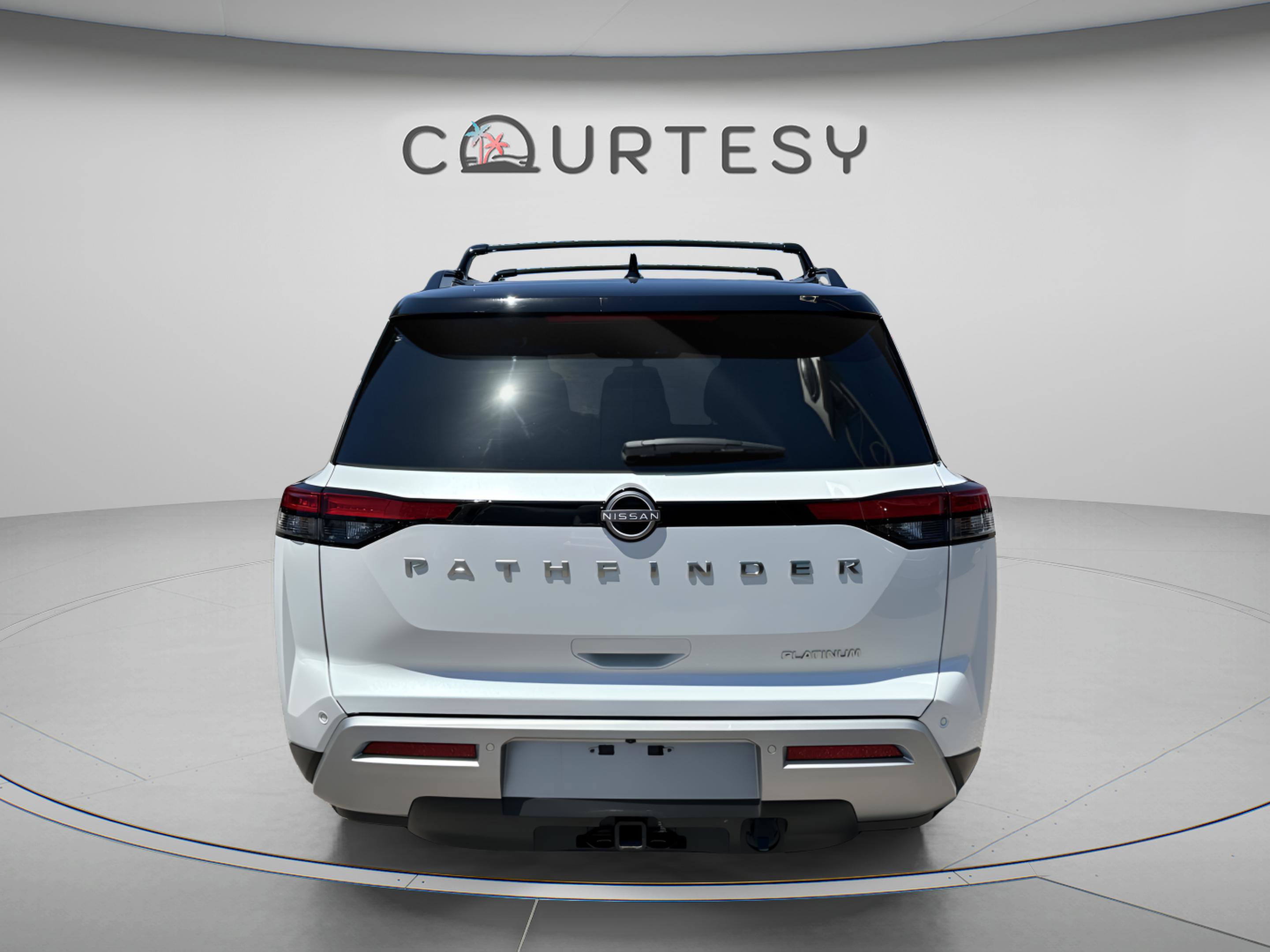 Certified 2025 Nissan Pathfinder Platinum w/ Cargo Package FWD image 6
