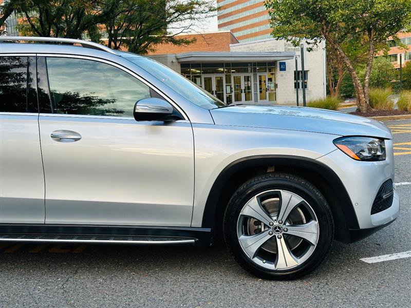 Used 2021 Mercedes-Benz GLS 450 4MATIC image 4