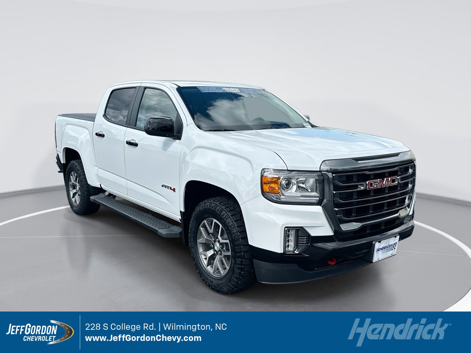 Used 2021 GMC Canyon AT4 w/ Trailering Package AWD/4WD image 1