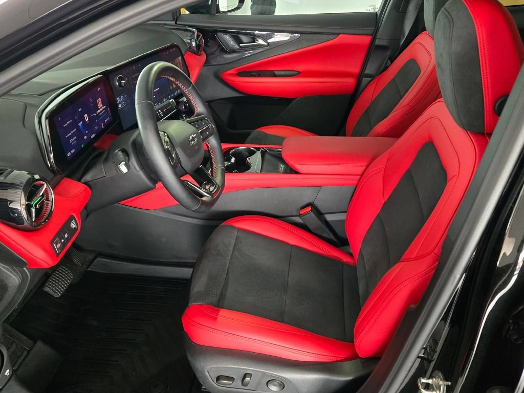 Certified 2025 Chevrolet Blazer EV RS AWD/4WD image 22