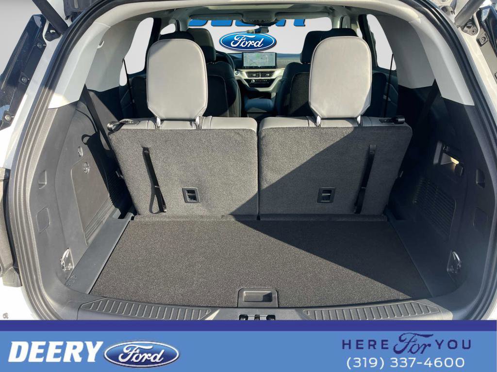 New 2026 Ford Explorer Active w/ Active Comfort Package image 19