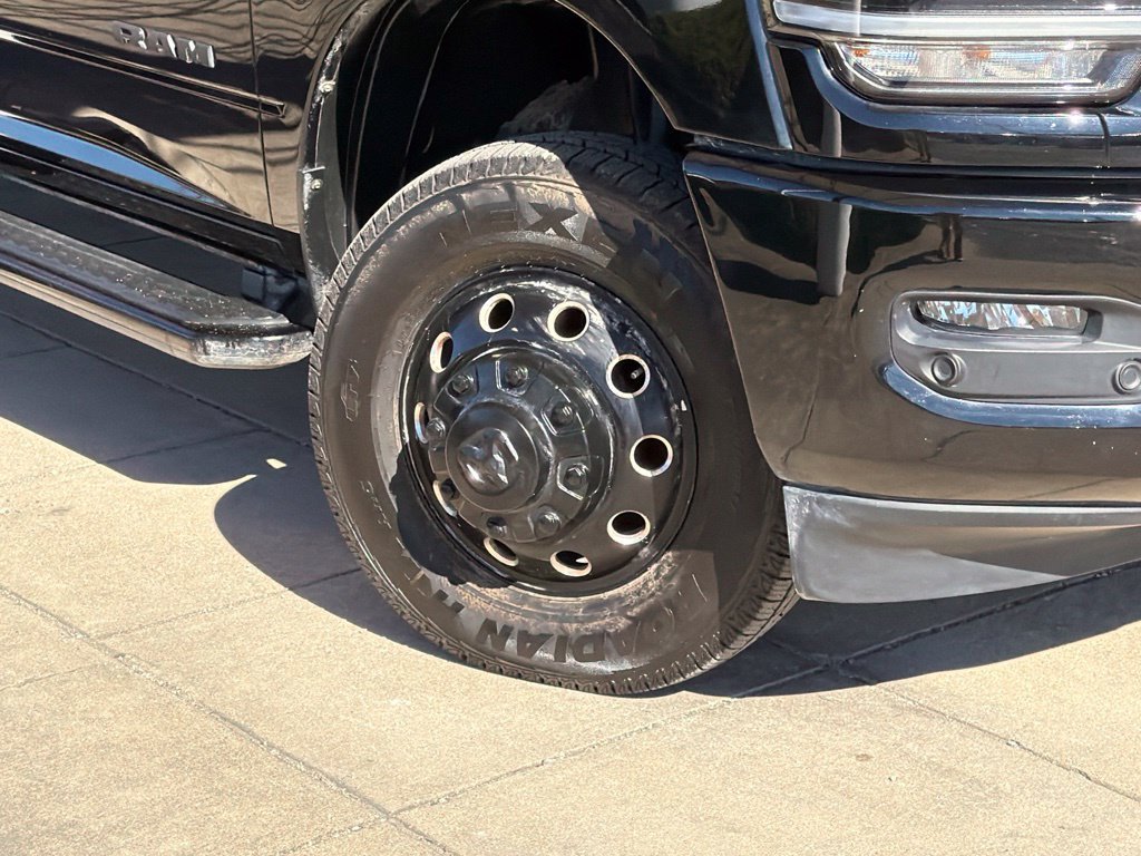 Used 2024 RAM 3500 Laramie w/ Night Edition AWD/4WD image 10