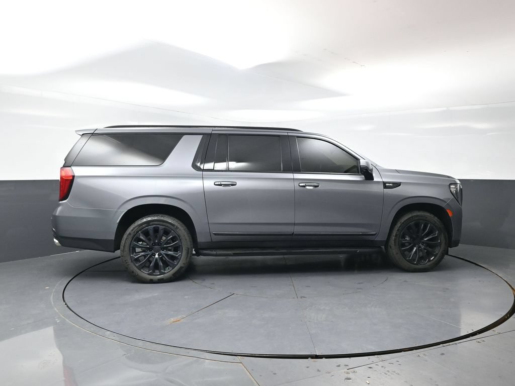 Used 2021 GMC Yukon XL Denali AWD/4WD image 4
