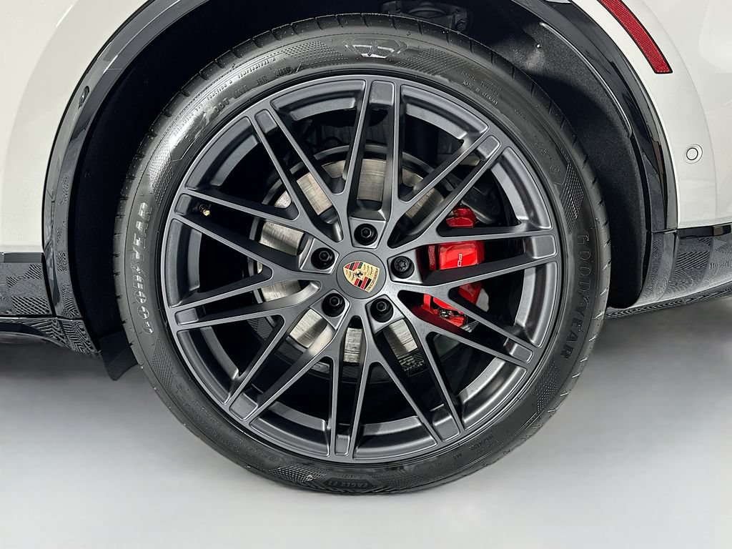 New 2026 Porsche Macan GTS Electric AWD/4WD image 33