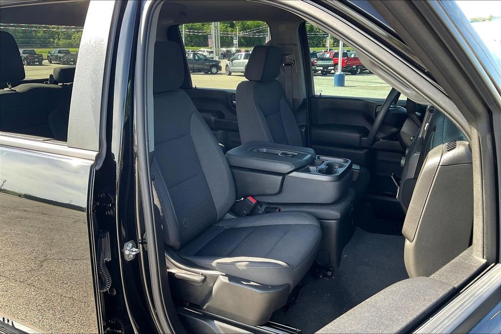 Used 2024 Chevrolet Silverado 2500 Custom w/ Custom Convenience Package AWD/4WD image 7