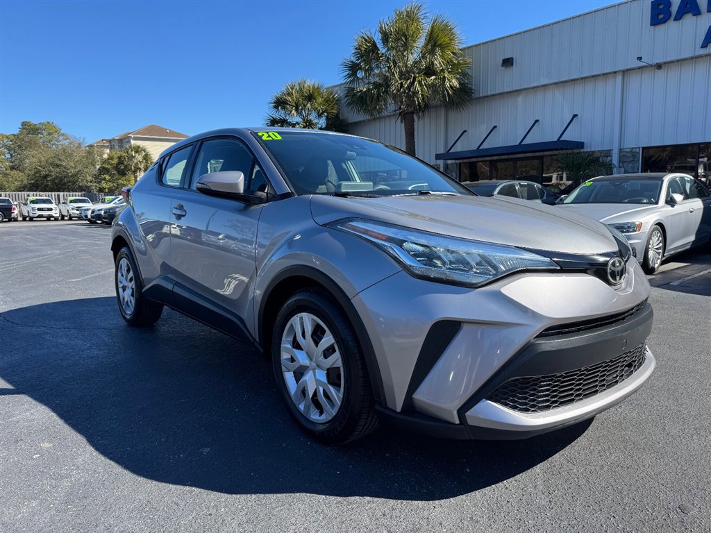 Used 2020 Toyota C-HR LE image 2