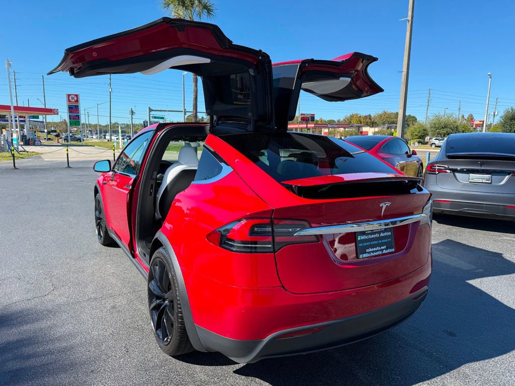 Used 2021 Tesla Model X Performance image 7