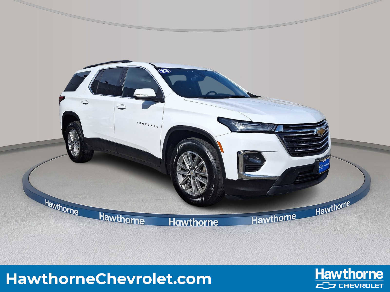 Used 2023 Chevrolet Traverse LT AWD/4WD image 1