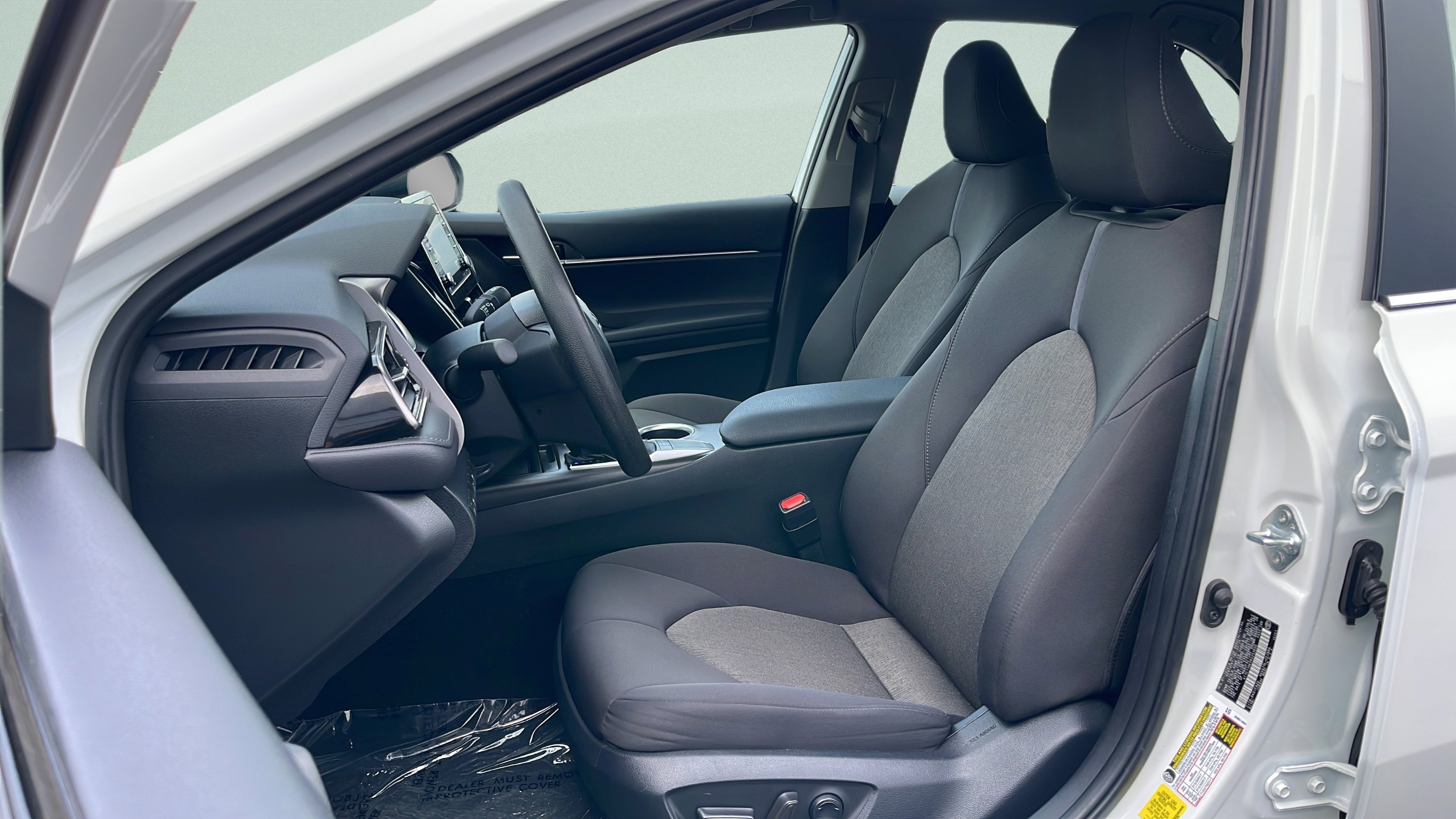 Used 2024 Toyota Camry LE image 22