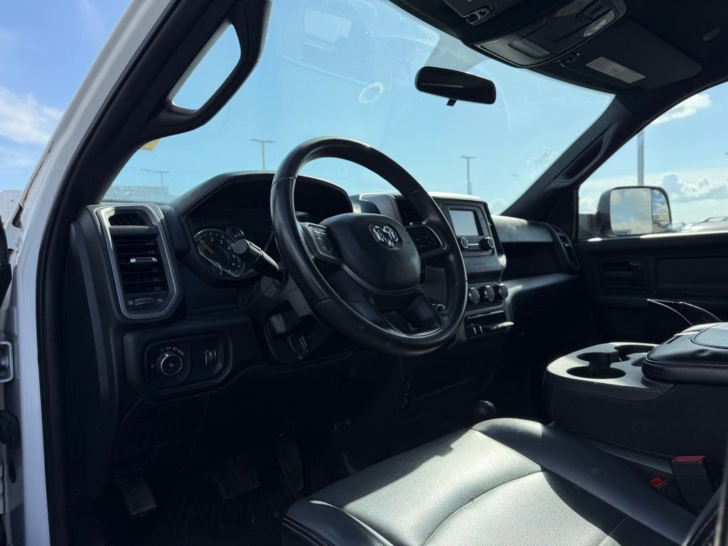 Used 2022 RAM 2500 Tradesman w/ Chrome Appearance Group image 11