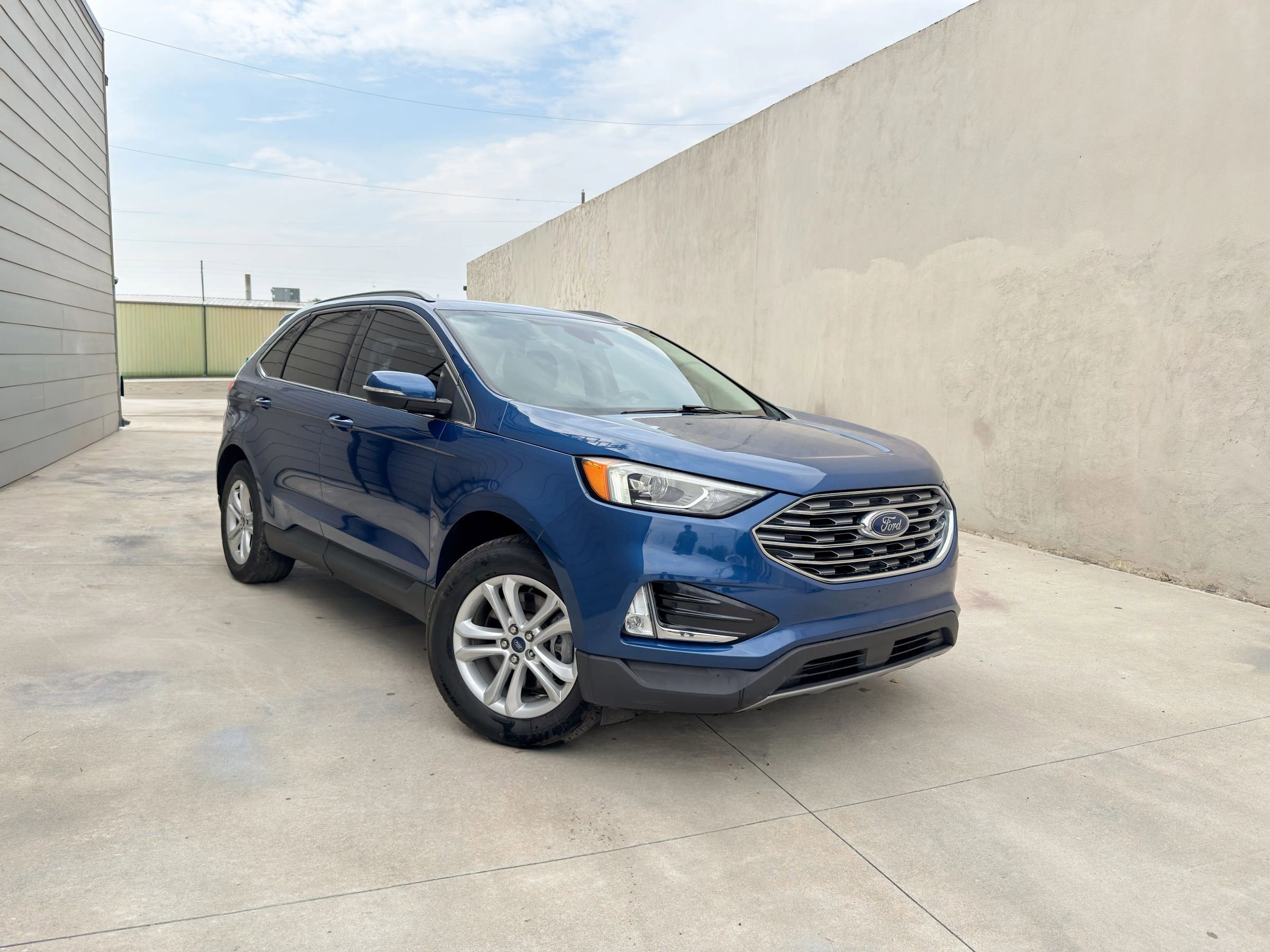 Used 2020 Ford Edge SEL w/ Convenience Package image 1