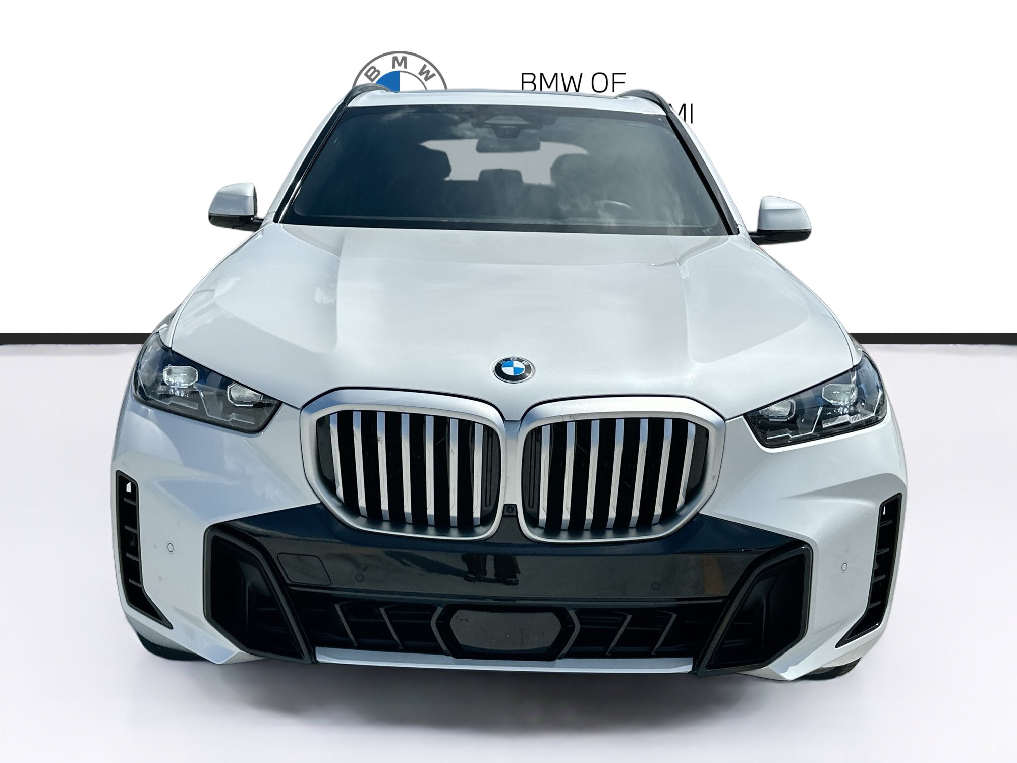 Used 2026 BMW X5 sDrive40i w/ M Sport Package RWD image 2