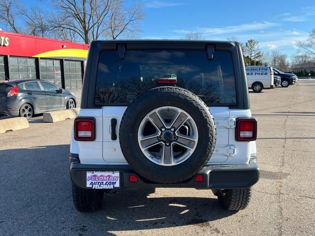 Used 2020 Jeep Wrangler Unlimited Sahara image 4