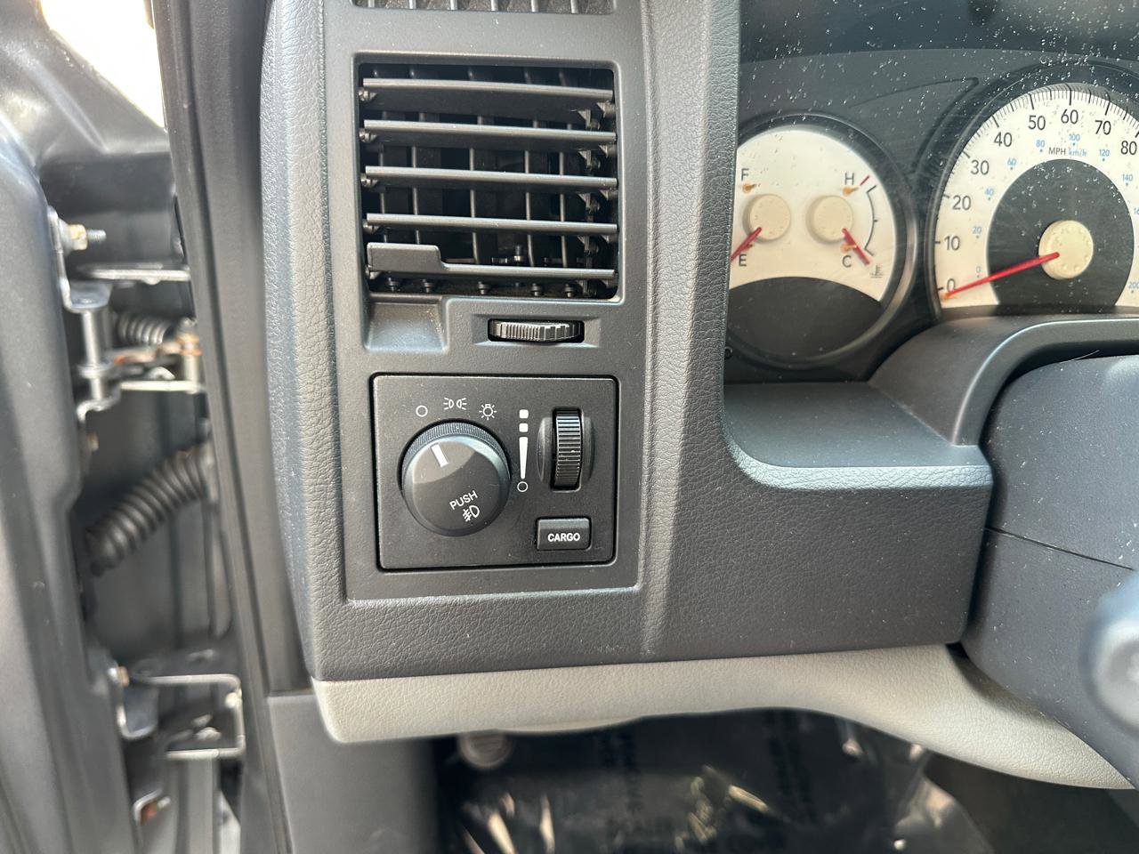 Used 2011 Dodge Dakota Big Horn image 18