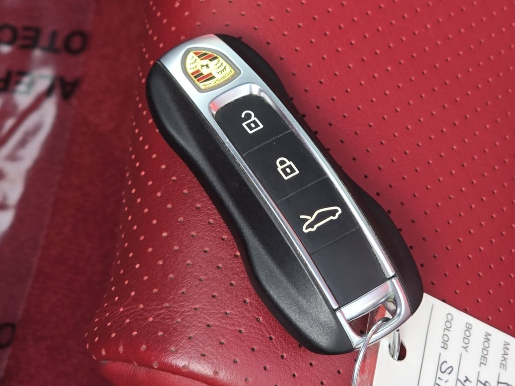 Certified 2020 Porsche 911 Carrera 4S image 42