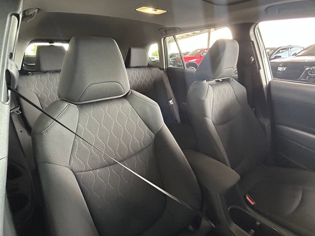 Used 2023 Toyota Corolla Cross LE w/ Moonroof Package FWD image 35