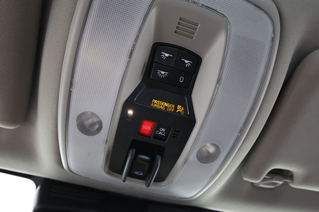 Used 2016 Volvo S80 T5 Platinum image 39