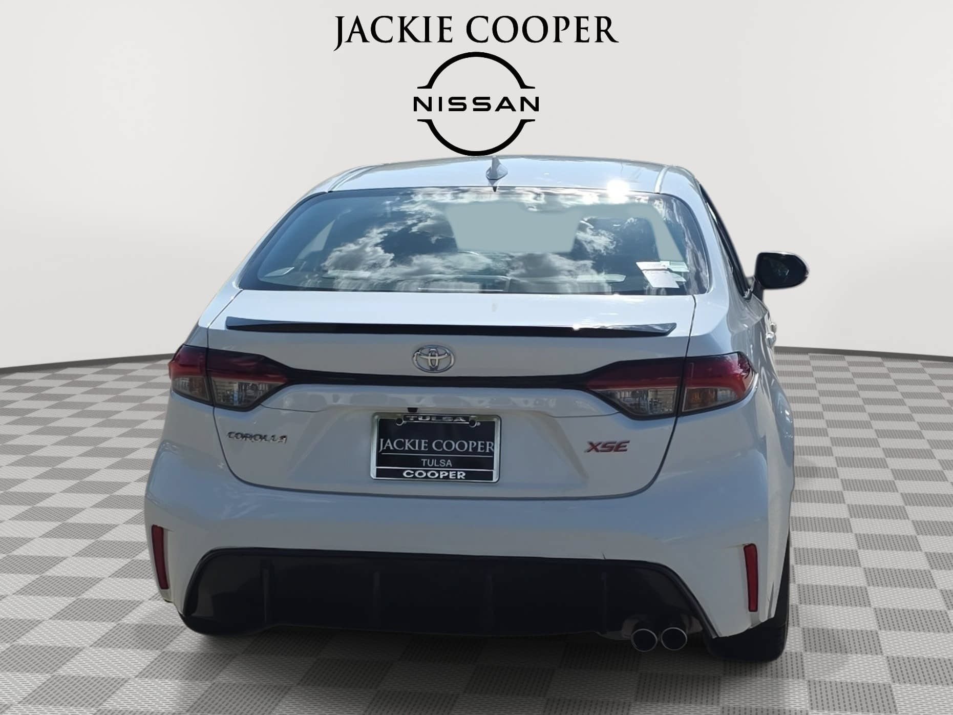 Used 2024 Toyota Corolla XSE FWD image 6