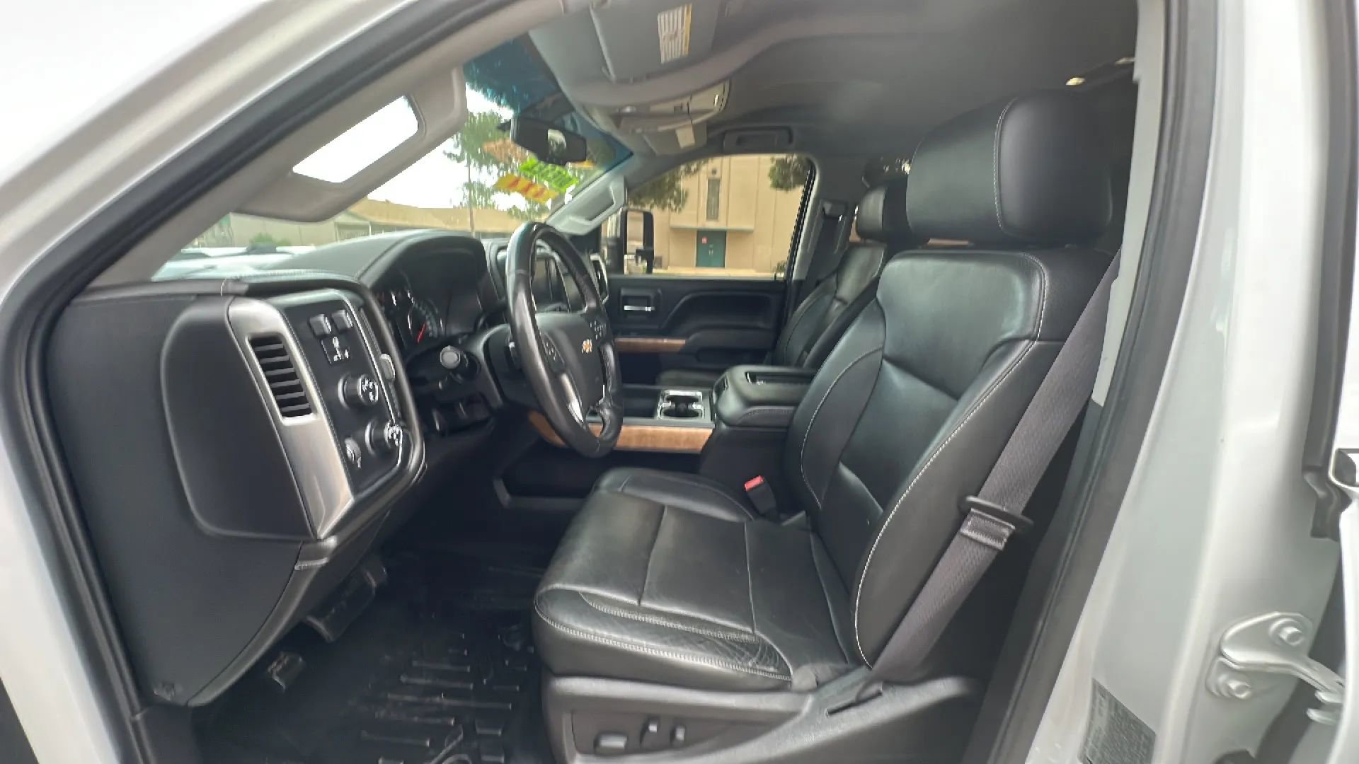 Used 2016 Chevrolet Silverado 3500 LTZ w/ Duramax Plus Package image 11