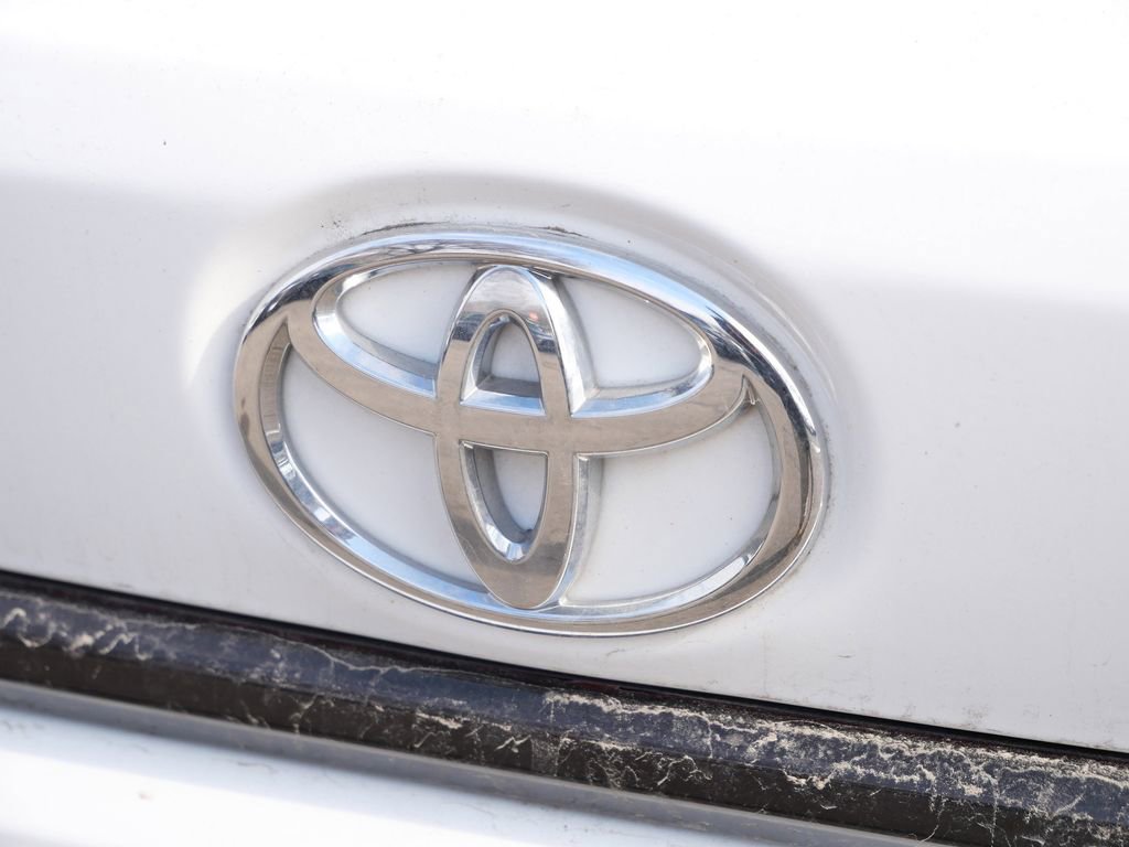 Used 2024 Toyota Corolla LE image 21