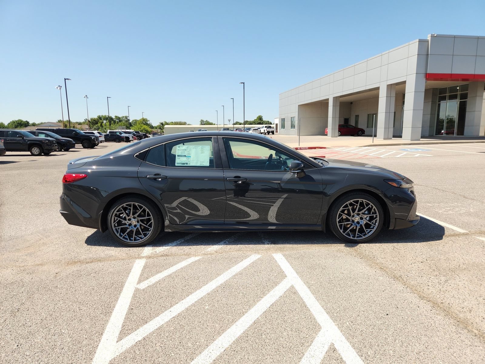 New 2026 Toyota Camry SE w/ Multimedia Upgrade Package FWD image 7