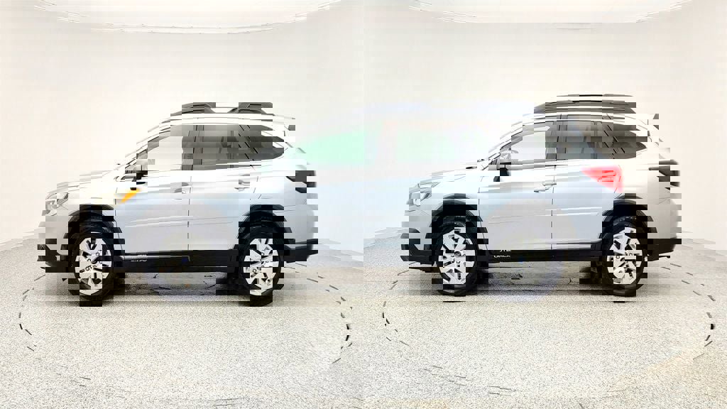Used 2015 Subaru Outback 2.5i Premium image 8