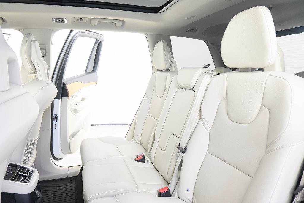 Used 2021 Volvo XC90 T8 Inscription Expression w/ Advanced Package AWD/4WD image 21