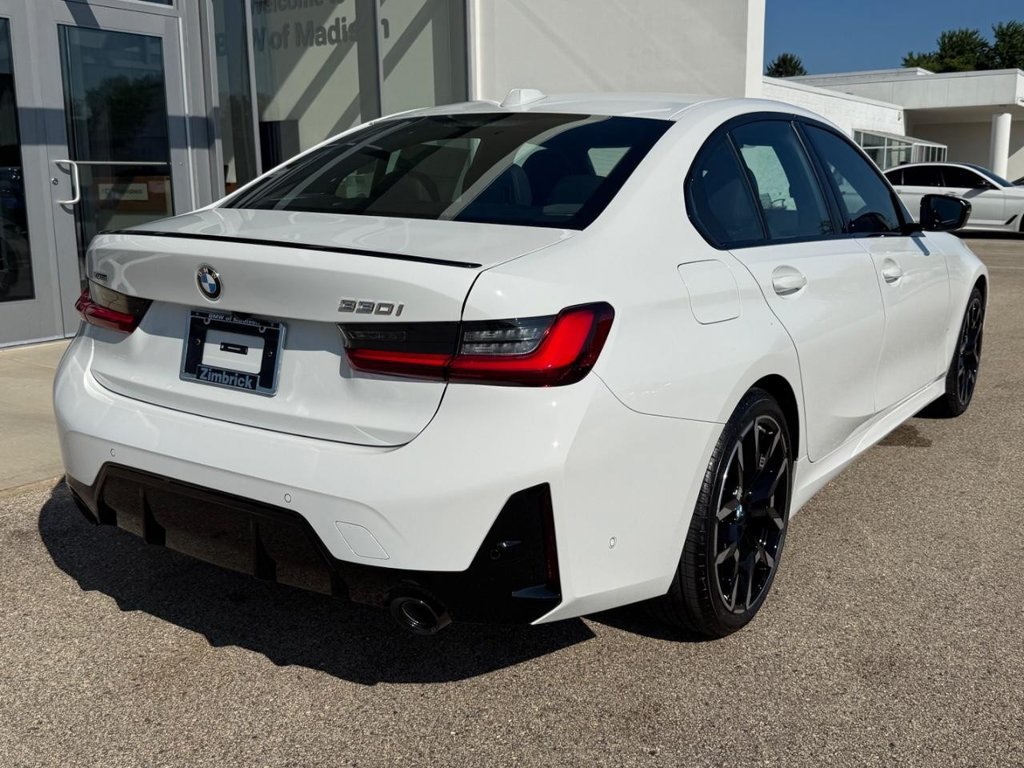 New 2026 BMW 330i xDrive Sedan w/ M Sport Package AWD/4WD image 3