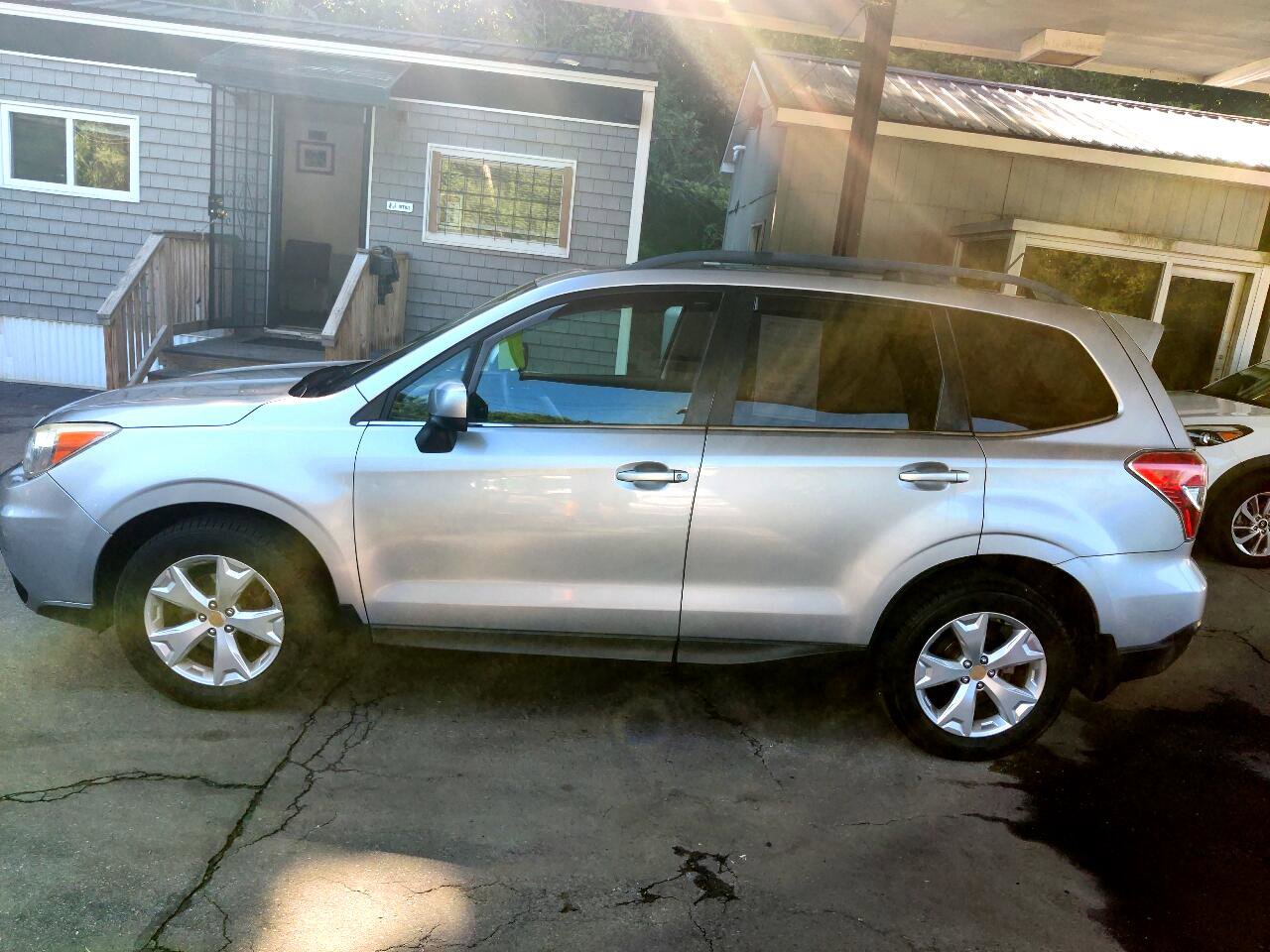 Used 2014 Subaru Forester 2.5i Limited image 3