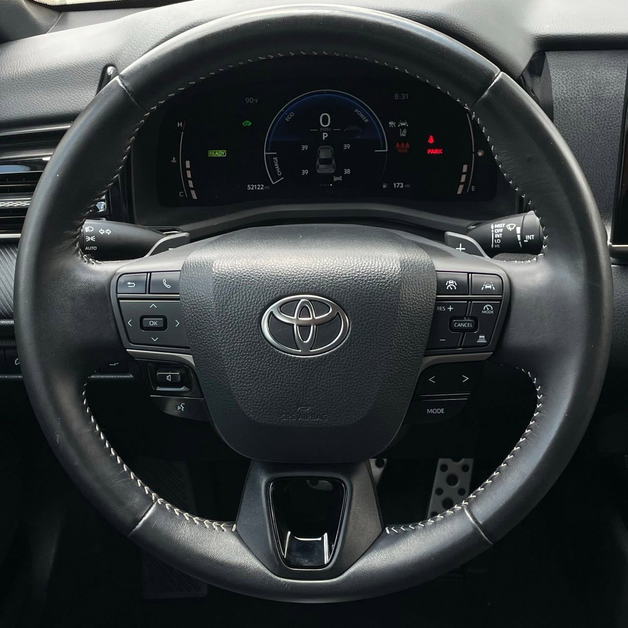 Used 2025 Toyota Camry SE FWD image 13