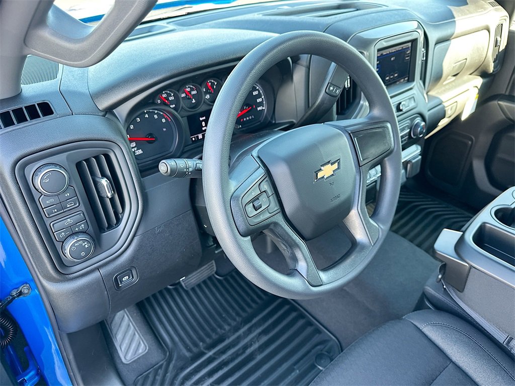 New 2026 Chevrolet Silverado 1500 Custom w/ LPO, Dark Essentials Package image 6