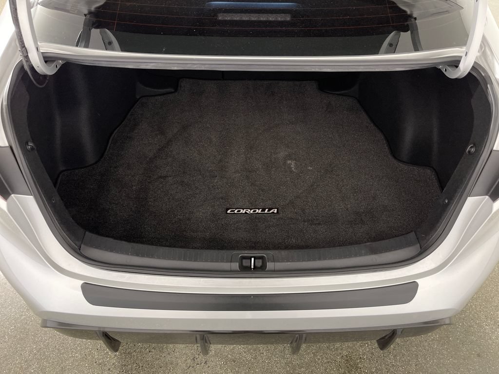 Certified 2024 Toyota Corolla SE FWD image 10