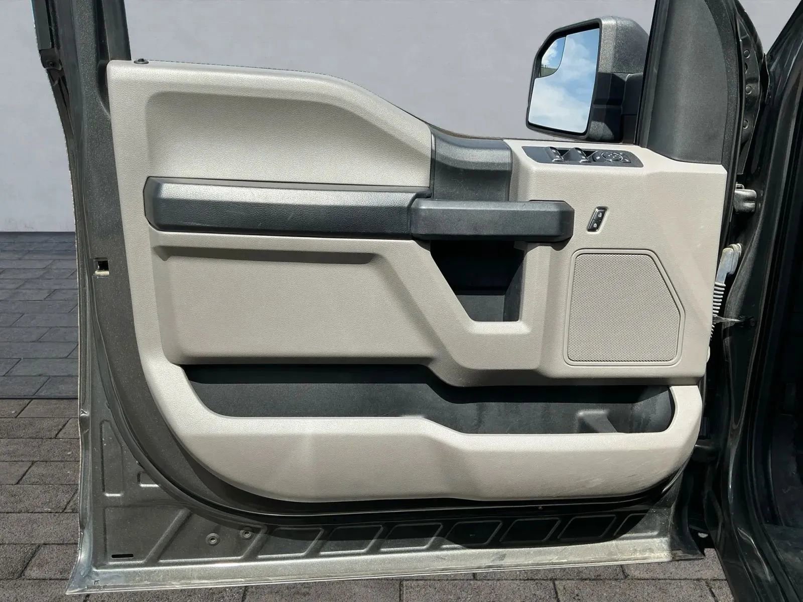 Used 2020 Ford F150 XL w/ Equipment Group 101A Mid image 9