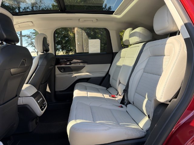 New 2026 Lincoln Nautilus Reserve w/ Jet Appearance Package AWD/4WD image 23