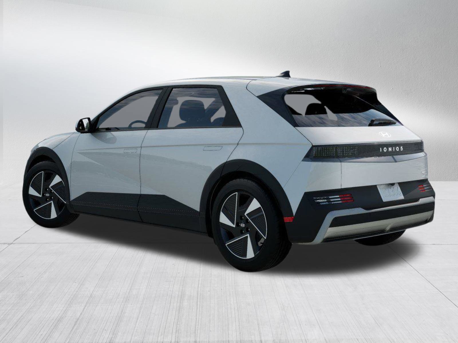 New 2026 Hyundai Ioniq 5 SE image 5