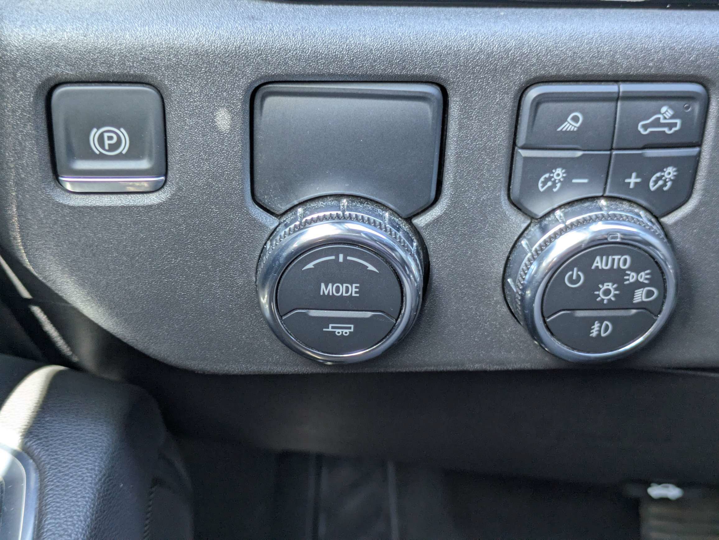 Certified 2025 GMC Sierra 1500 SLT RWD image 13