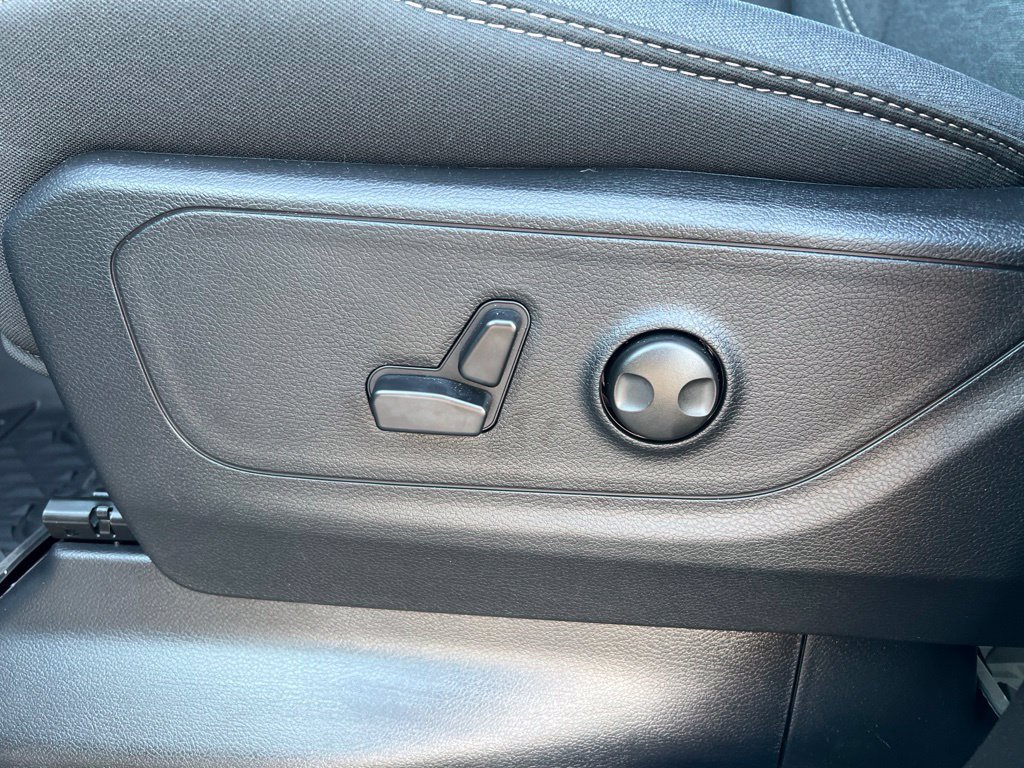 New 2026 RAM 1500 Big Horn AWD/4WD image 8