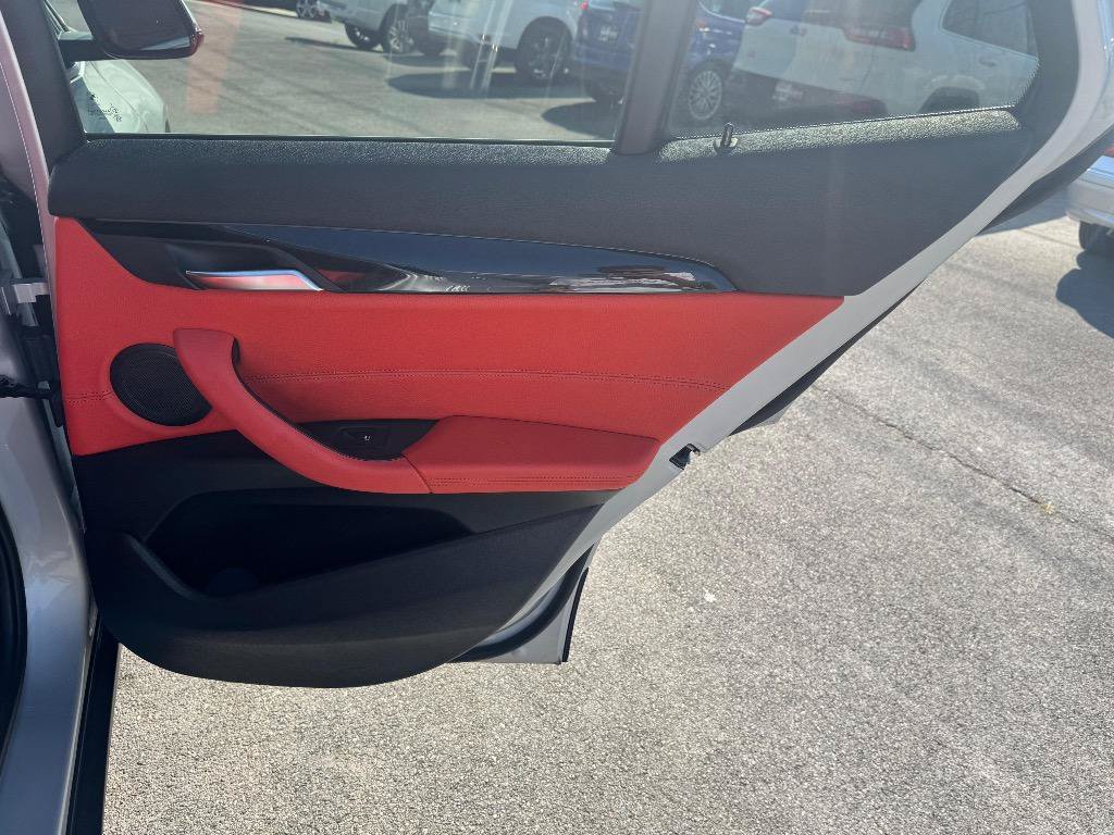 Used 2018 BMW X2 sDrive28i w/ Convenience Package FWD image 24