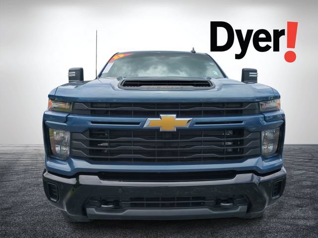 Used 2025 Chevrolet Silverado 2500 Custom w/ Custom Value Package AWD/4WD image 9