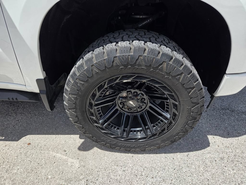 Used 2023 Chevrolet Silverado 1500 Custom w/ LPO, Dark Essentials Package RWD image 18
