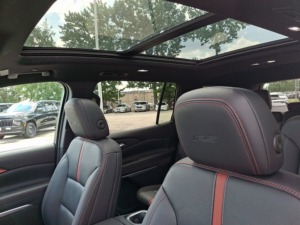 Certified 2024 Chevrolet Traverse RS AWD/4WD image 16