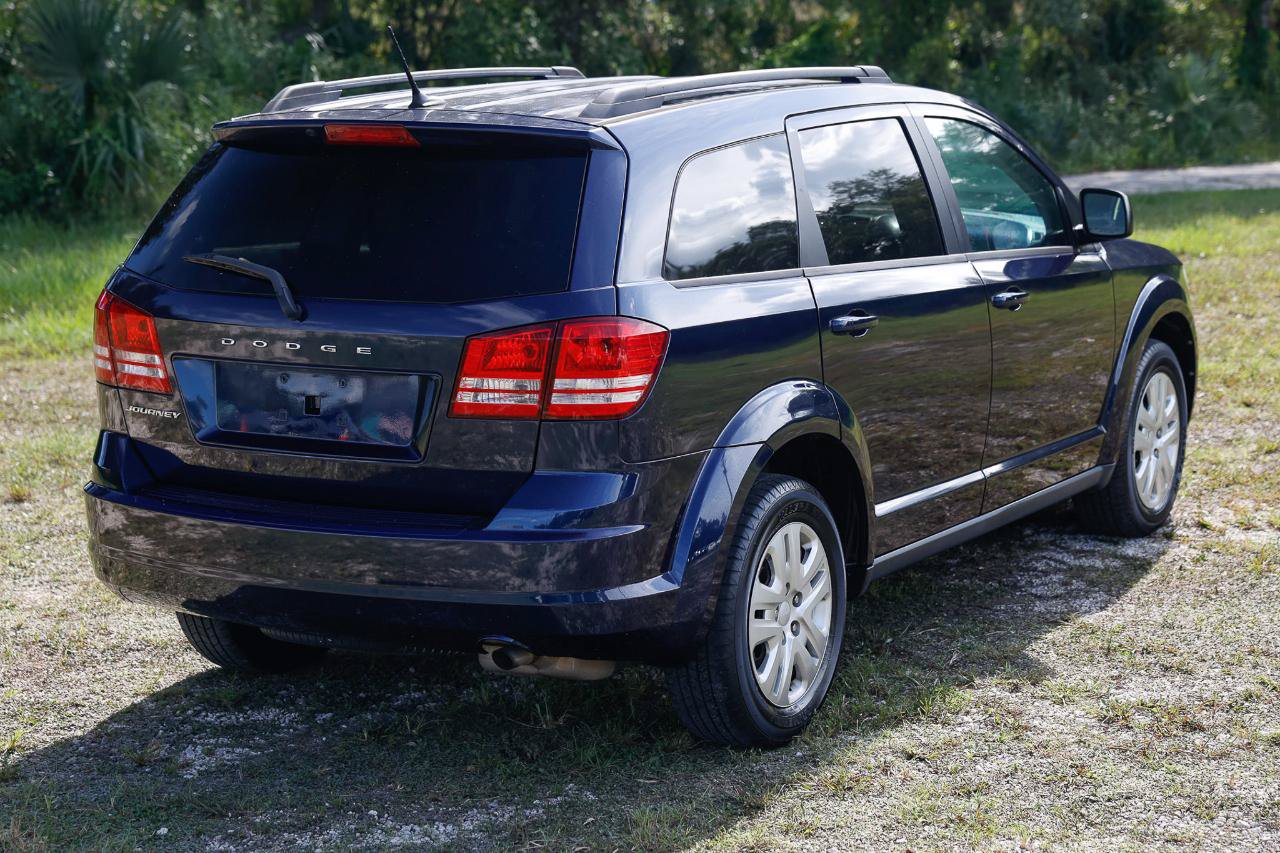 Used 2017 Dodge Journey SE FWD image 11