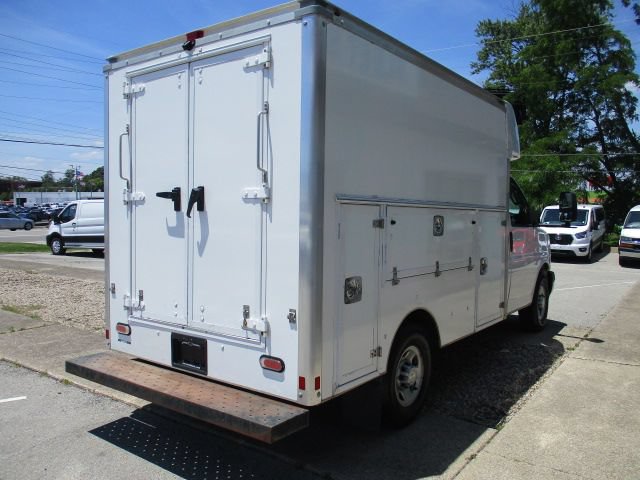 Used 2021 Chevrolet Express 3500 w/ Power Convenience Package RWD image 8