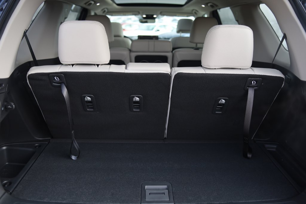 New 2026 Honda Pilot Touring image 9