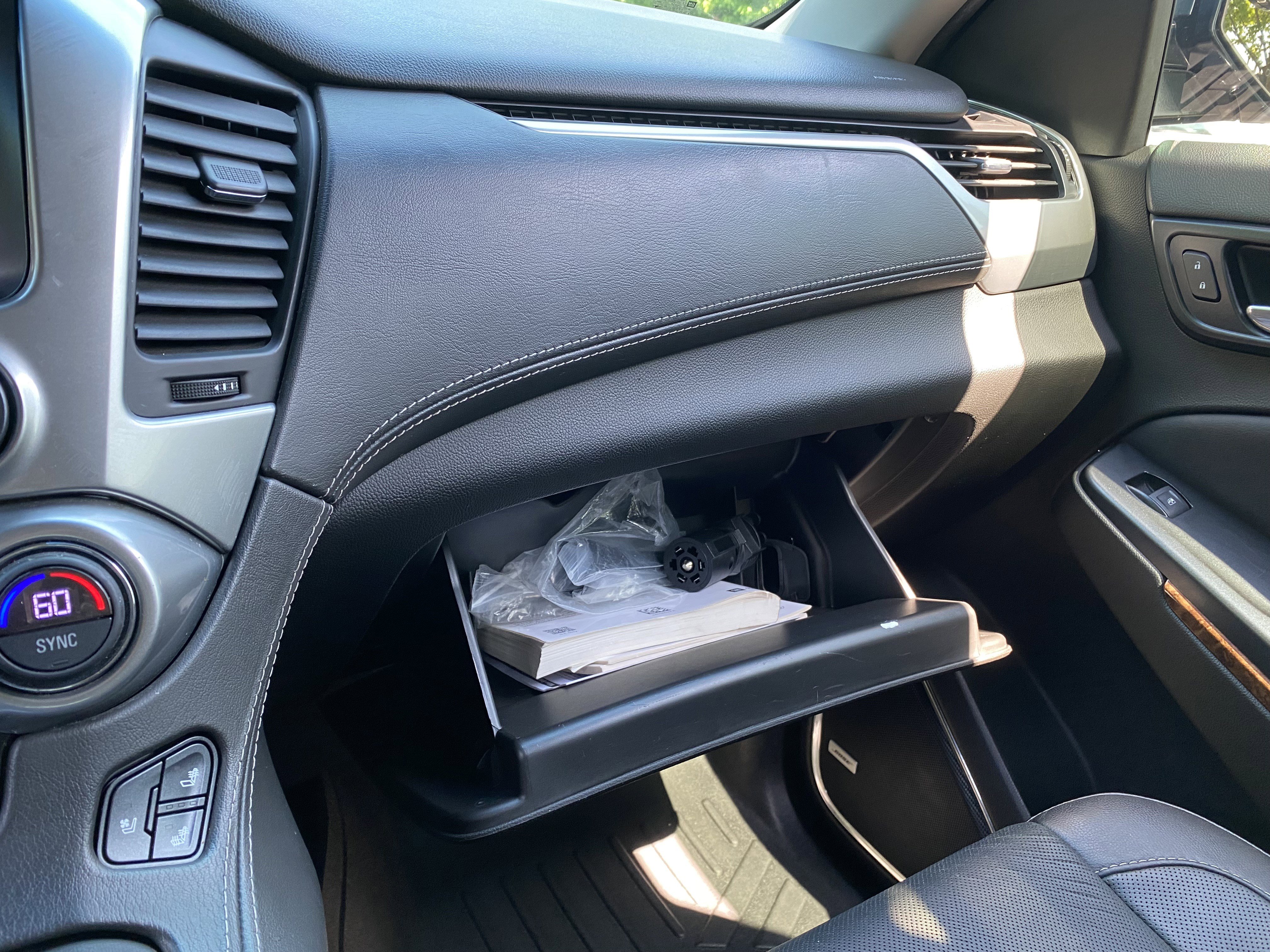 Used 2018 Chevrolet Tahoe Premier AWD/4WD image 33