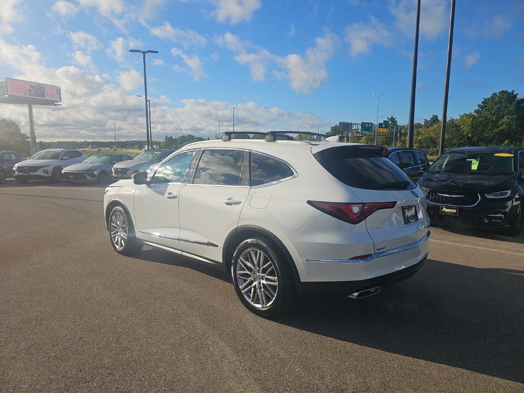 Used 2022 Acura MDX w/ Advance Package AWD/4WD image 3