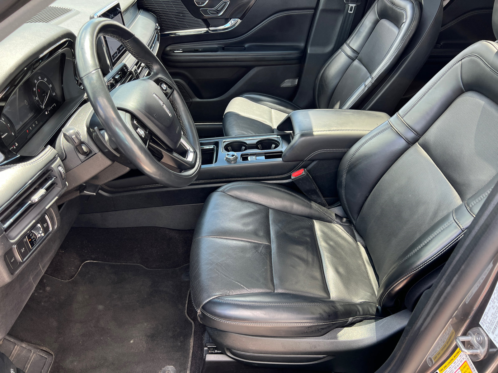 Certified 2022 Lincoln Corsair AWD w/ Premium Package image 23